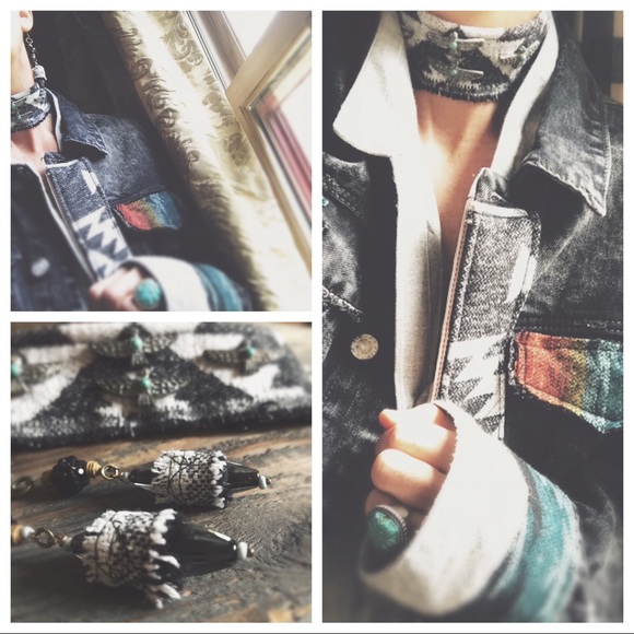 Choker Aztec Print DetailingCharms Two Piece HP🌵 - Picture 1 of 8